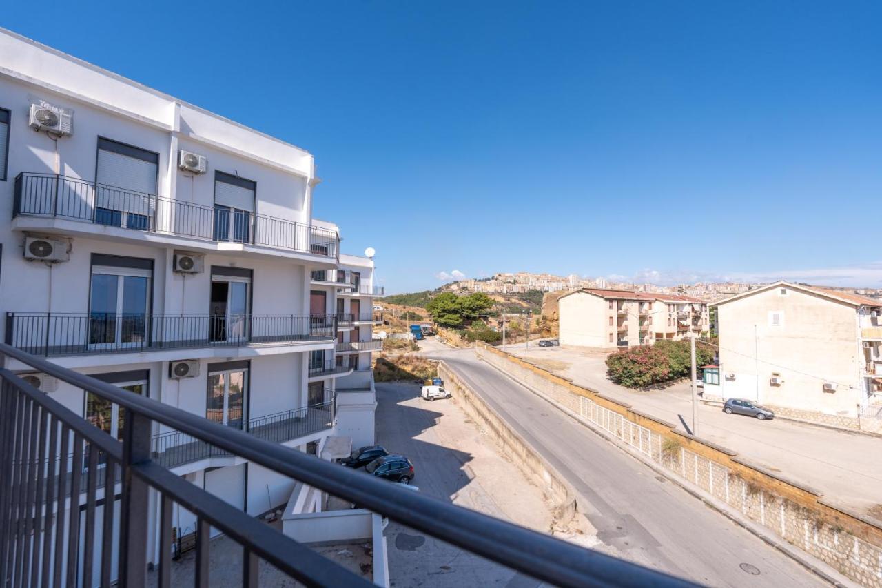 Villaggio Pirandello Casa Vacanze Villaseta المظهر الخارجي الصورة